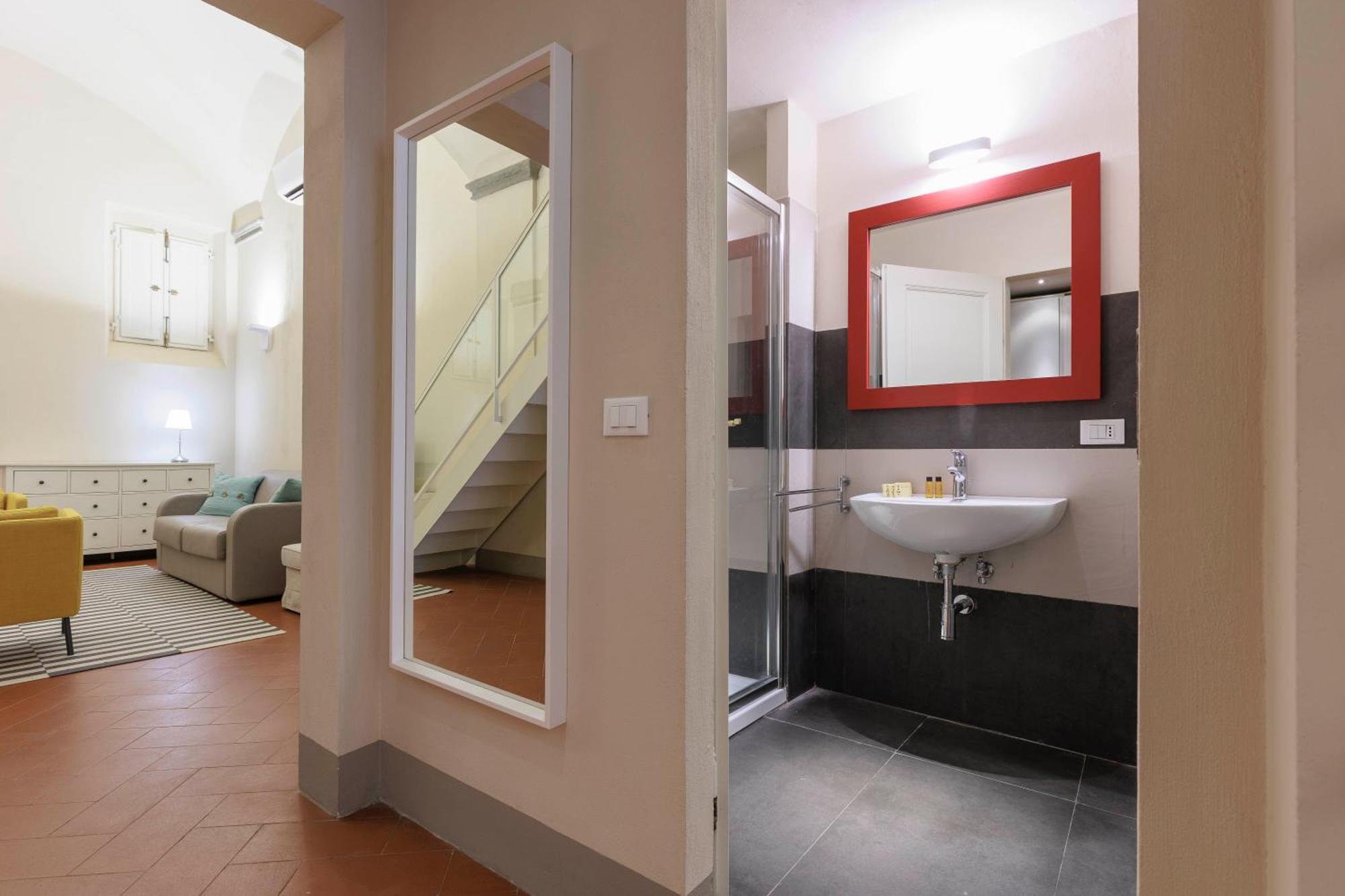 Santa Croce Deluxe Apartment Флоренция Экстерьер фото